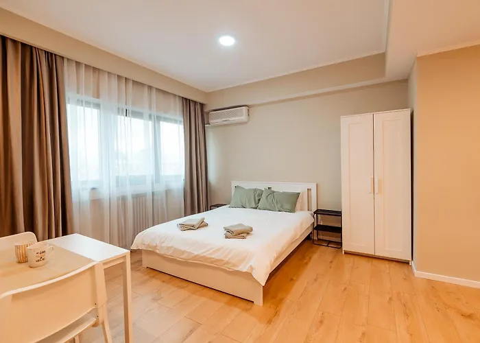 Blue - Oldtown * 布加勒斯特